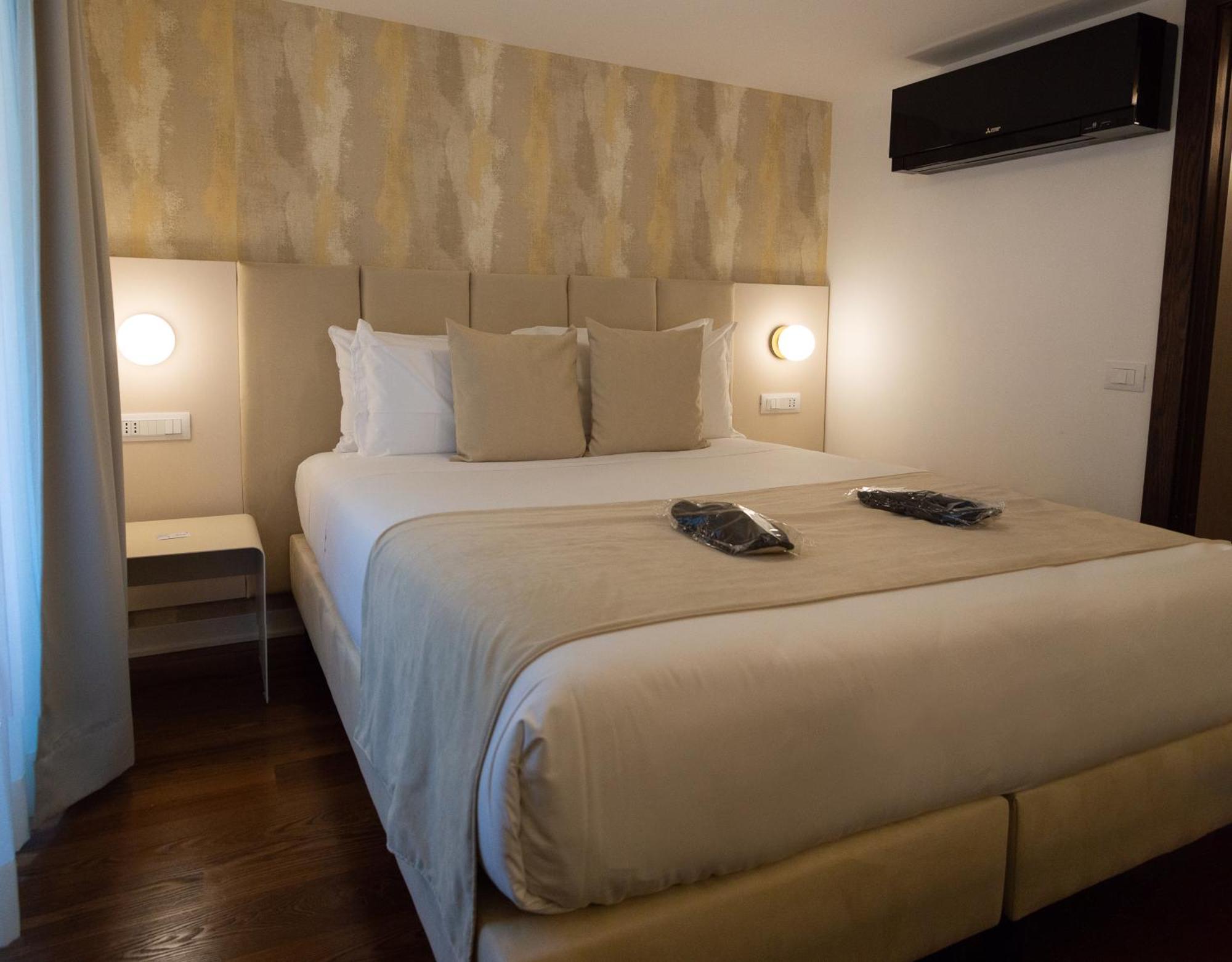 Home At Rome Luxury Navona Suites Zewnętrze zdjęcie