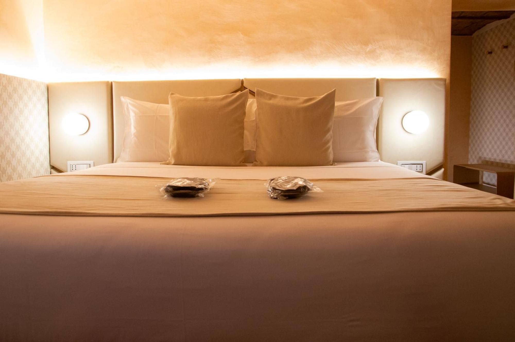 Home At Rome Luxury Navona Suites Zewnętrze zdjęcie
